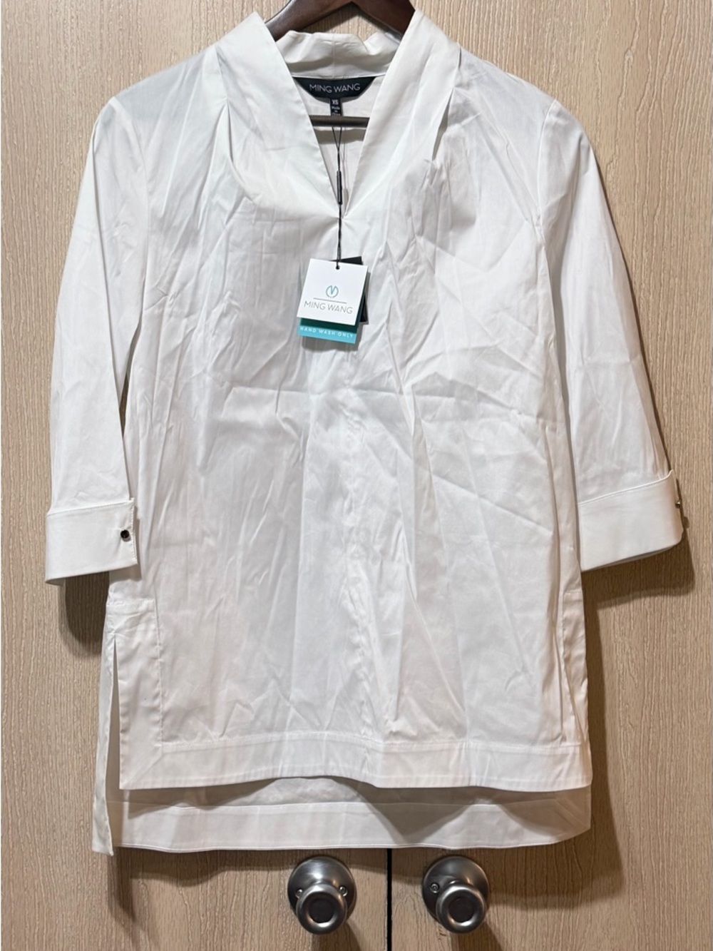 Ming Wang White V-Neck Tunic with Tag
